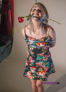 kinkynextdoor.com - Olivia Kasady: Valentines gift thumbnail